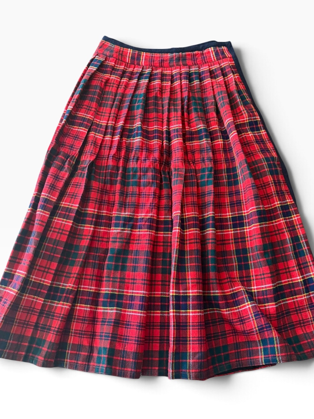 Vintage Saint-Laurent Red Plaid Pleated Midi Skirt - Classic Women's Skirt